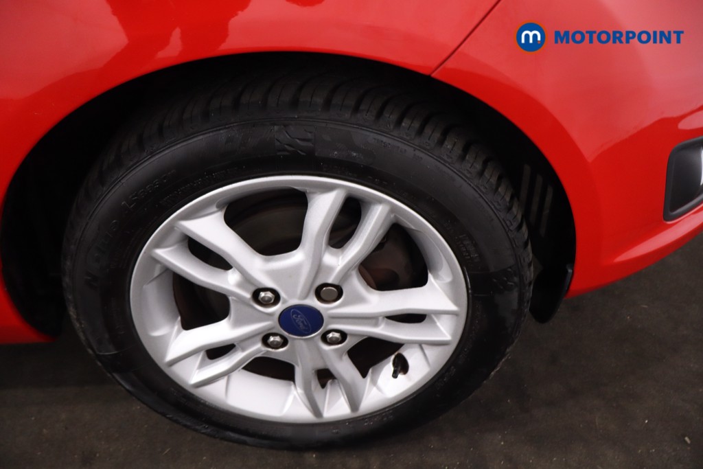 Ford Fiesta Zetec Manual Petrol Hatchback - Stock Number (1630458) - 10th supplementary image