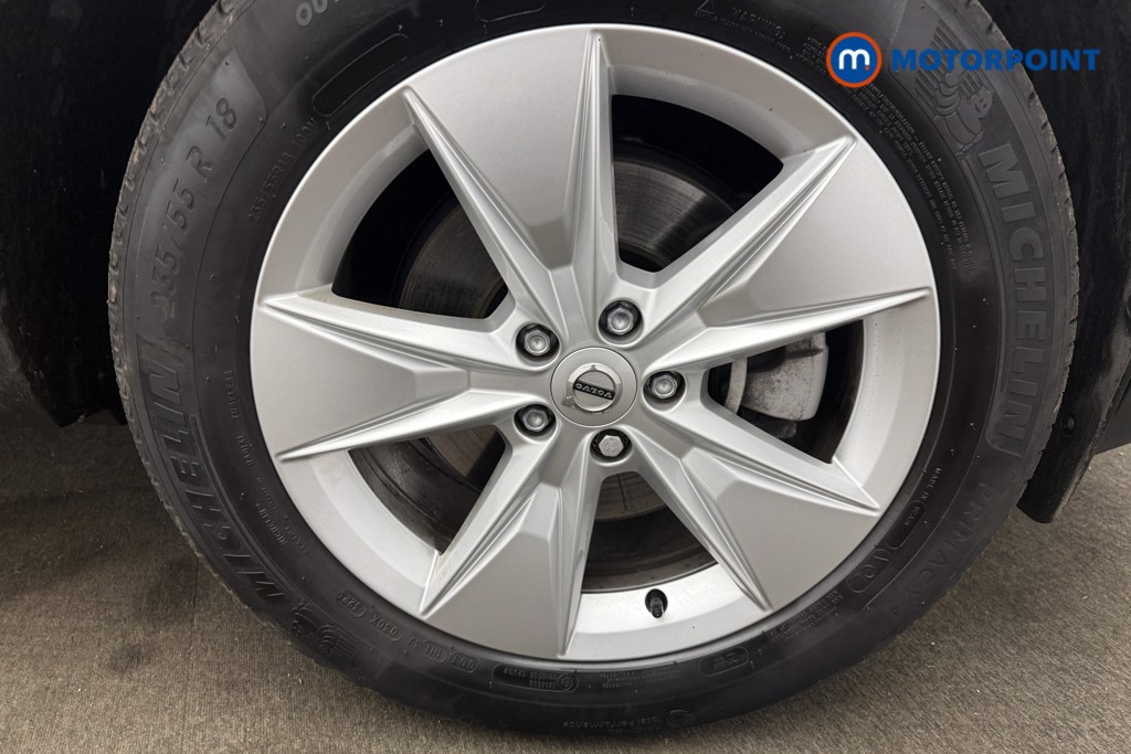 Volvo Xc40 Core Automatic Petrol SUV - Stock Number (1630503) - 4th supplementary image