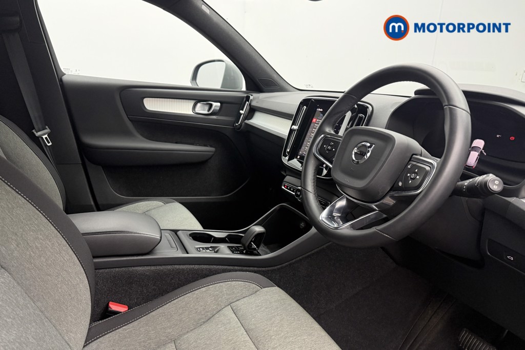 Volvo Xc40 Core Automatic Petrol SUV - Stock Number (1630503) - 5th supplementary image