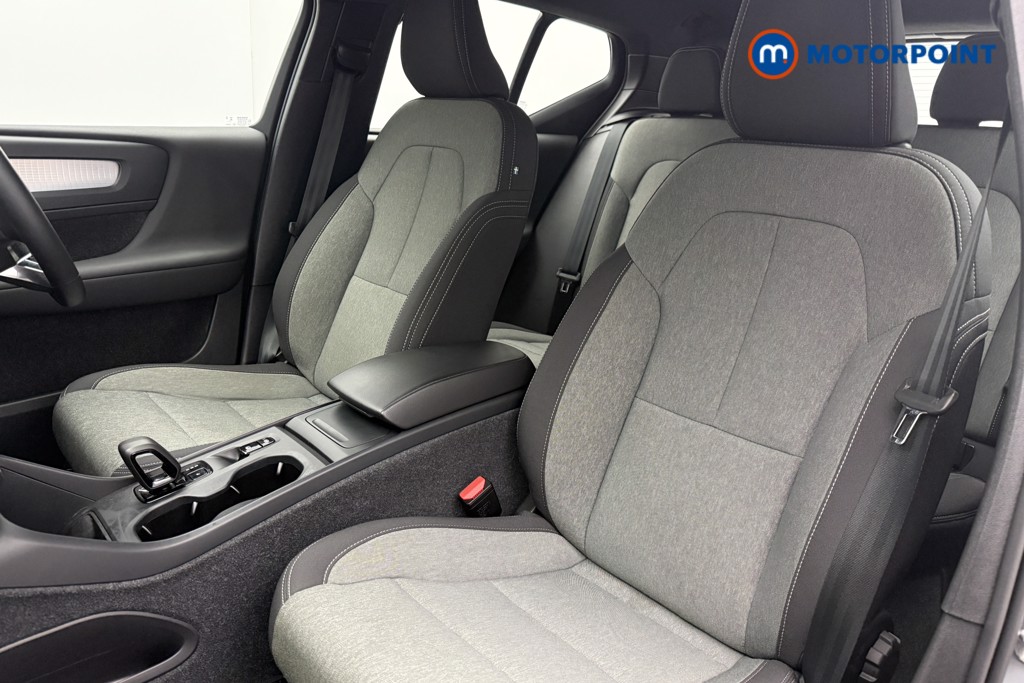 Volvo Xc40 Core Automatic Petrol SUV - Stock Number (1630503) - 7th supplementary image