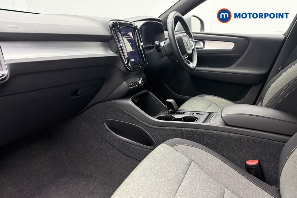 Volvo Xc40 Core Automatic Petrol SUV - Stock Number (1630503) - 8th supplementary image