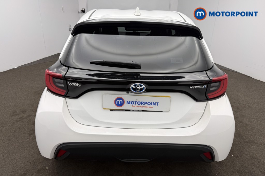 Toyota Yaris Design Automatic Petrol-Electric Hybrid Hatchback - Stock Number (1630953) - 10th supplementary image