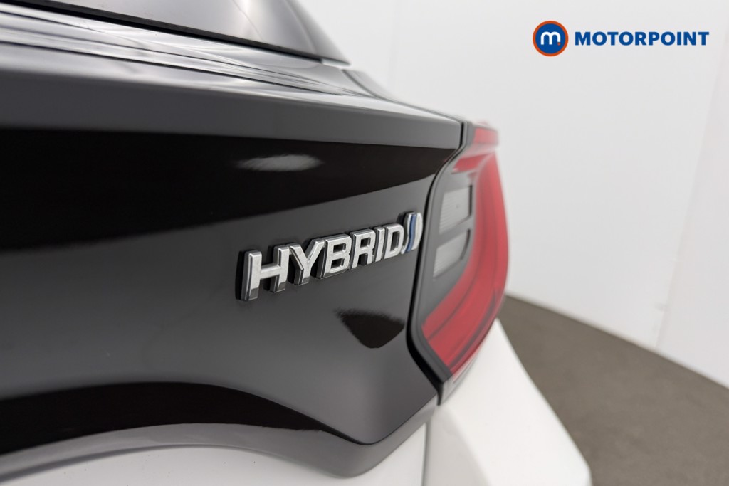 Toyota Yaris Design Automatic Petrol-Electric Hybrid Hatchback - Stock Number (1630953) - 14th supplementary image