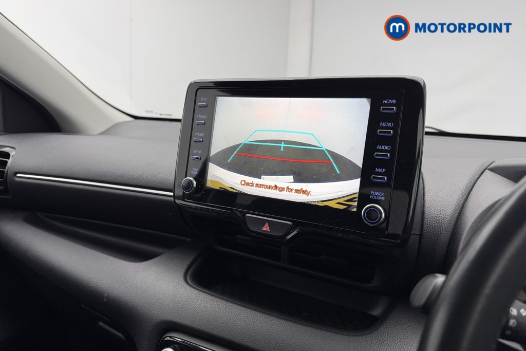 Toyota Yaris Design Automatic Petrol-Electric Hybrid Hatchback - Stock Number (1630953) - 17th supplementary image