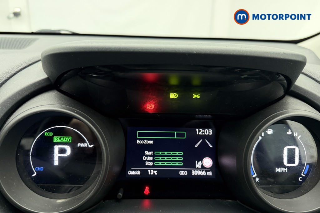 Toyota Yaris Design Automatic Petrol-Electric Hybrid Hatchback - Stock Number (1630953) - 18th supplementary image