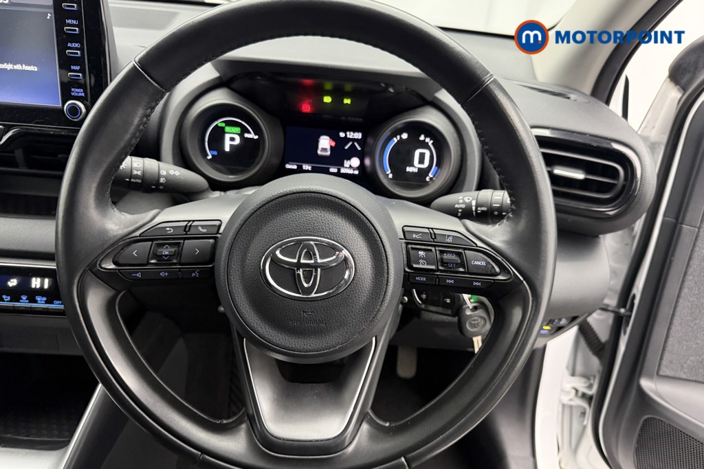 Toyota Yaris Design Automatic Petrol-Electric Hybrid Hatchback - Stock Number (1630953) - 19th supplementary image