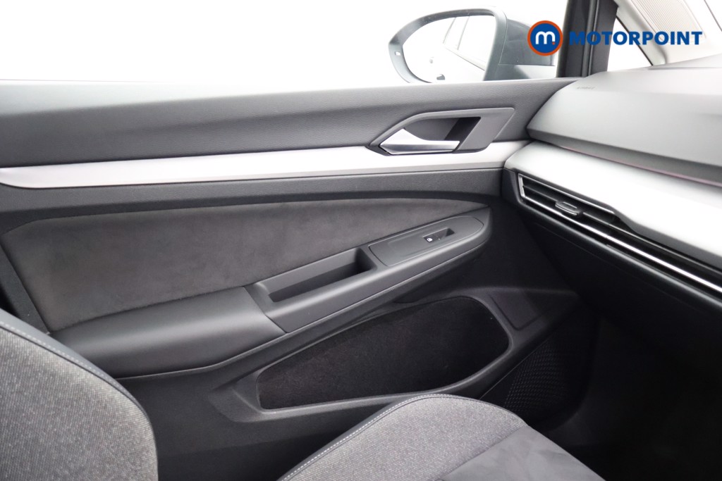 Volkswagen Golf Life Automatic Petrol Estate - Stock Number (1630973) - 10th supplementary image