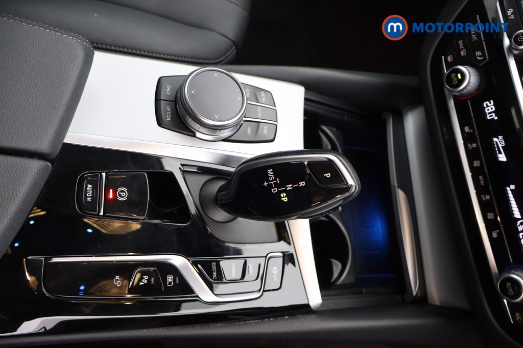 BMW 5 Series SE Automatic Petrol Plug-In Hybrid Estate - Stock Number (1630979) - 8th supplementary image