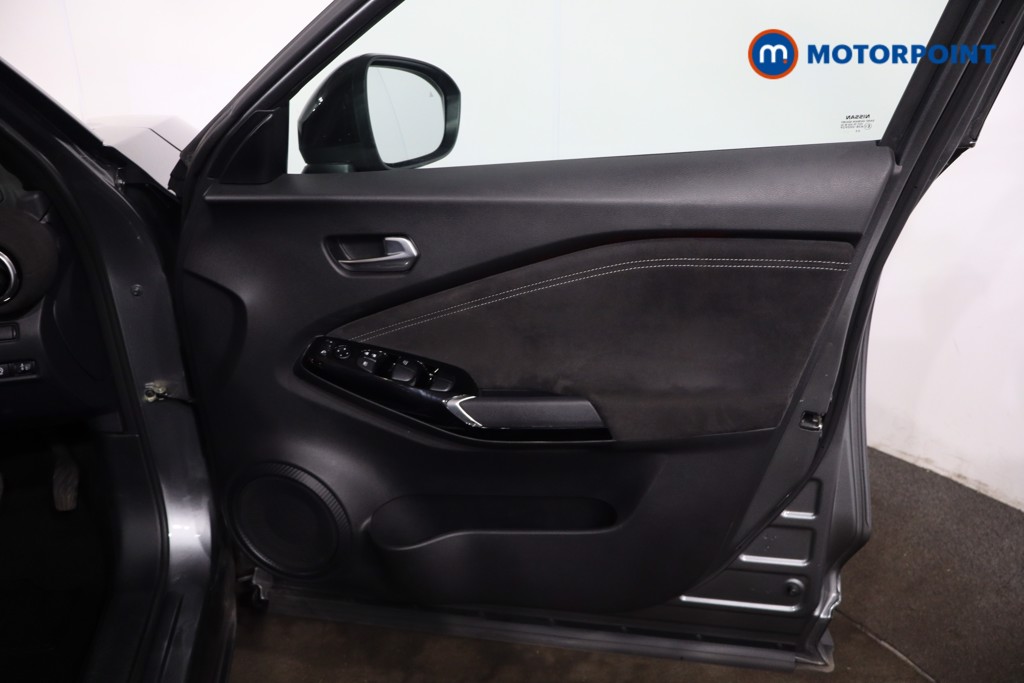 Nissan Juke Tekna-Plus Automatic Petrol SUV - Stock Number (1631000) - 25th supplementary image