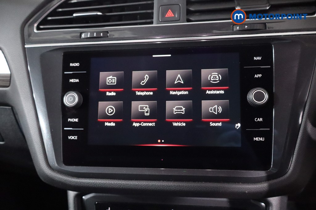 Volkswagen Tiguan Allspace Elegance Automatic Petrol SUV - Stock Number (1631347) - 2nd supplementary image