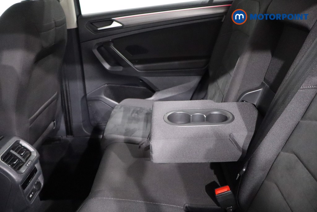 Volkswagen Tiguan Allspace Elegance Automatic Petrol SUV - Stock Number (1631347) - 26th supplementary image
