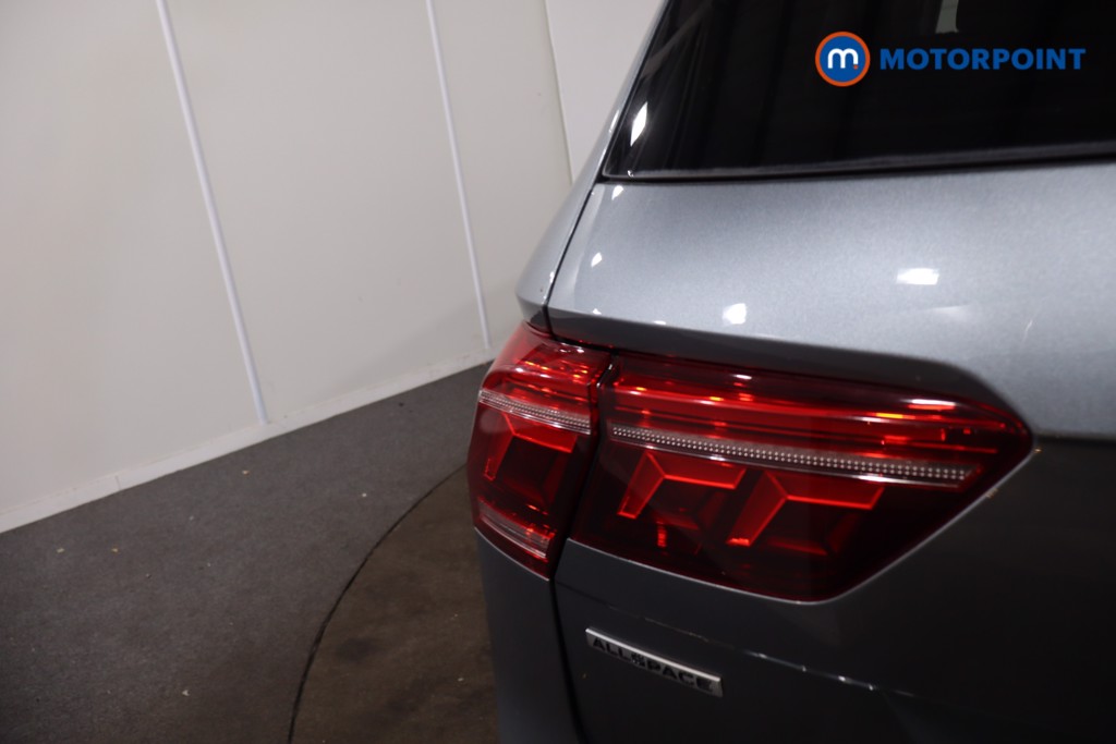 Volkswagen Tiguan Allspace Elegance Automatic Petrol SUV - Stock Number (1631347) - 37th supplementary image