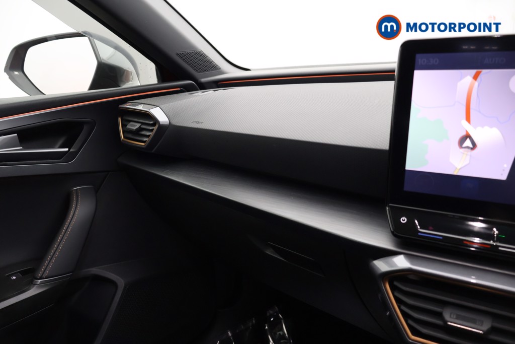 Cupra Leon VZ2 Automatic Petrol Plug-In Hybrid Estate - Stock Number (1632419) - 9th supplementary image