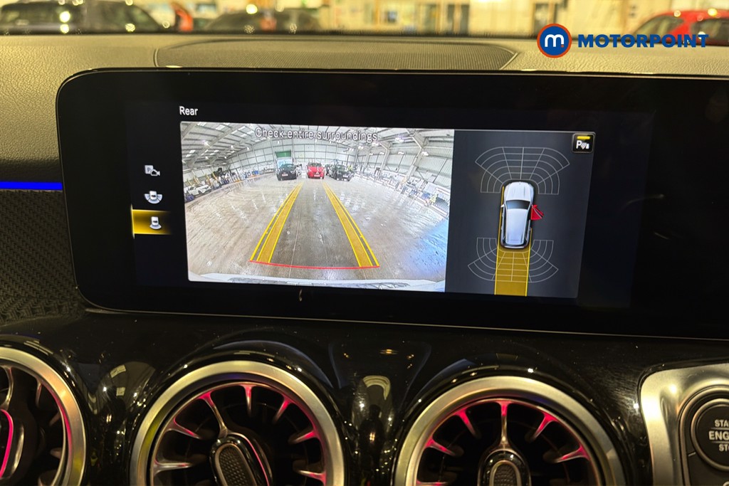 Mercedes-Benz GLB Amg Line Automatic Petrol SUV - Stock Number (1632522) - 13th supplementary image