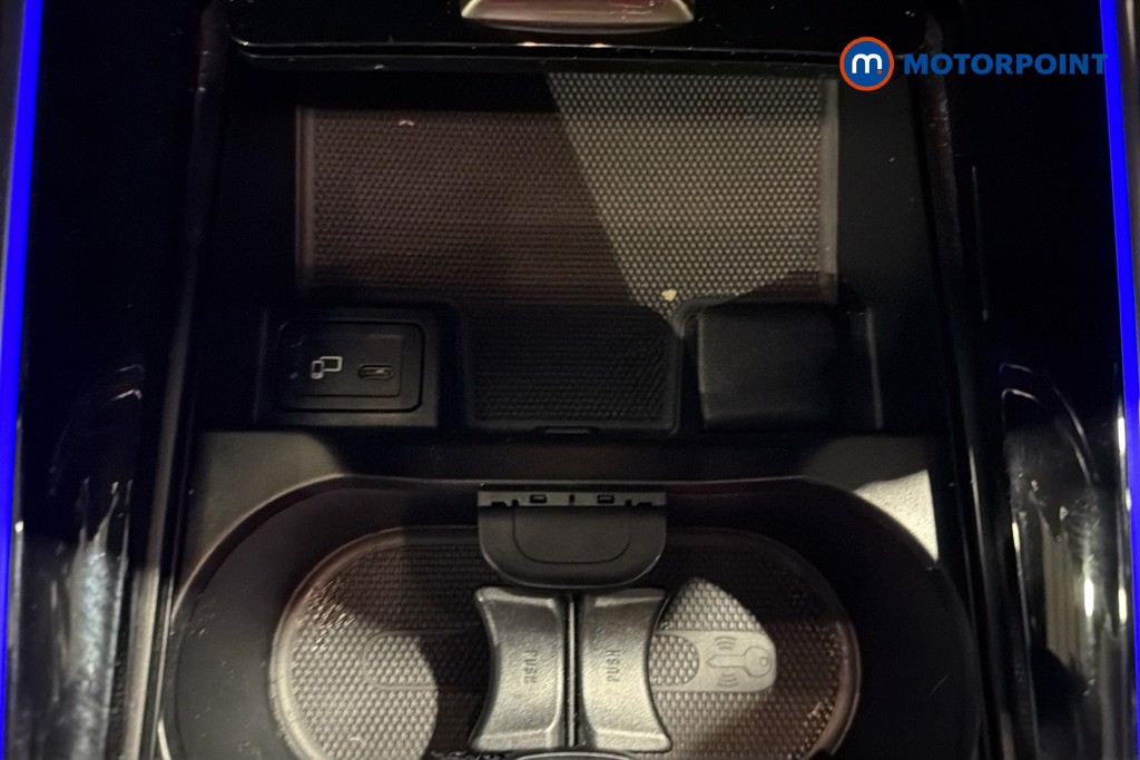 Mercedes-Benz GLB Amg Line Automatic Petrol SUV - Stock Number (1632522) - 17th supplementary image