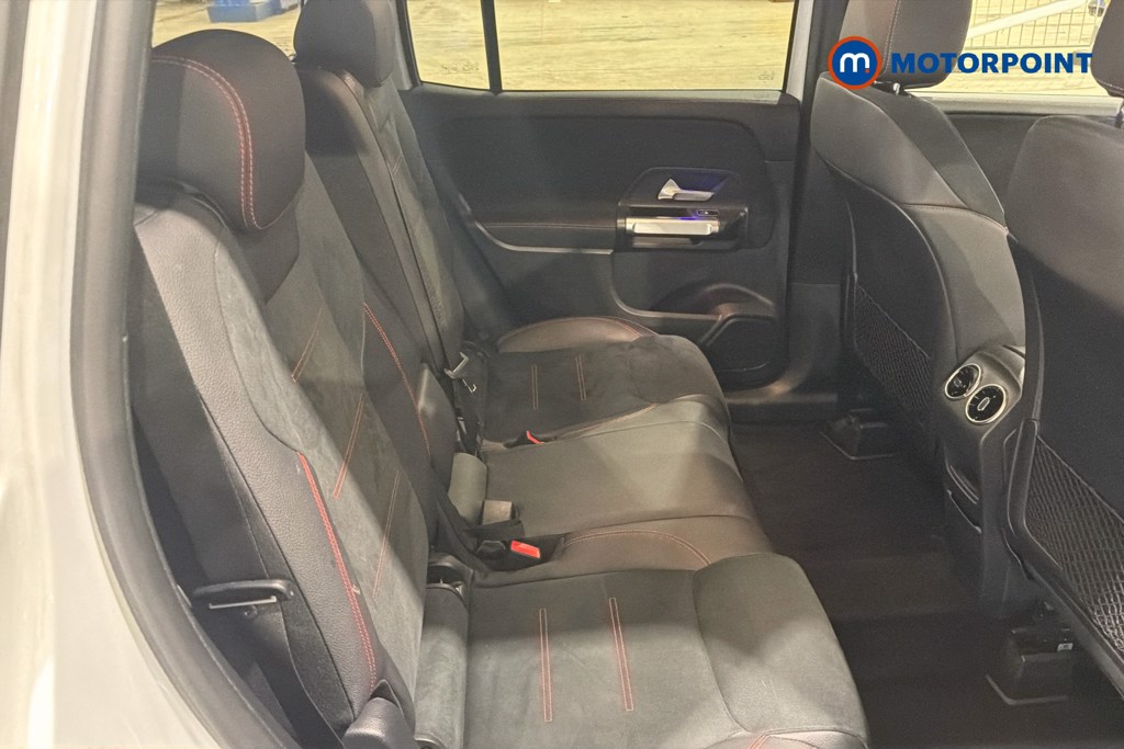 Mercedes-Benz GLB Amg Line Automatic Petrol SUV - Stock Number (1632522) - 28th supplementary image