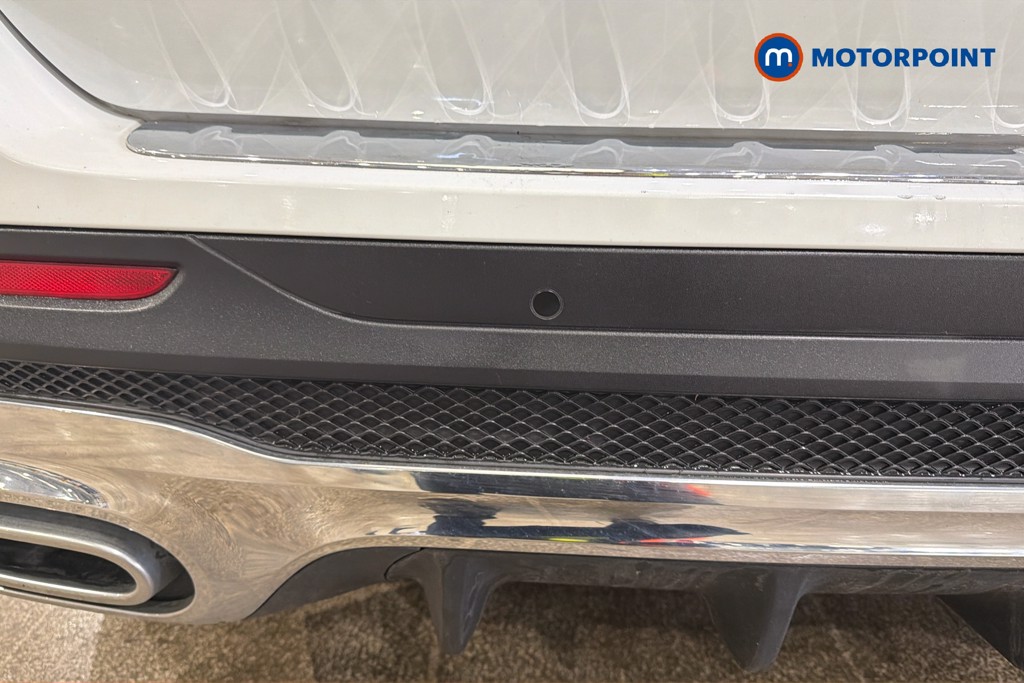 Mercedes-Benz GLB Amg Line Automatic Petrol SUV - Stock Number (1632522) - 40th supplementary image