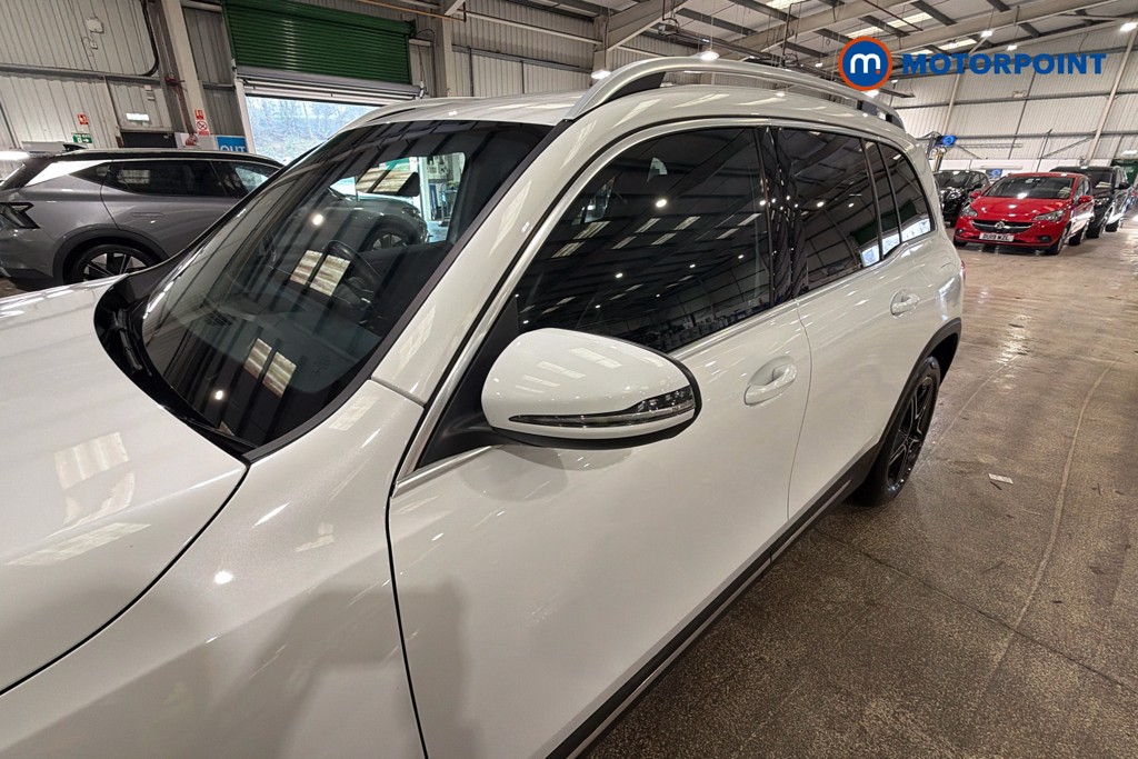 Mercedes-Benz GLB Amg Line Automatic Petrol SUV - Stock Number (1632522) - 43rd supplementary image