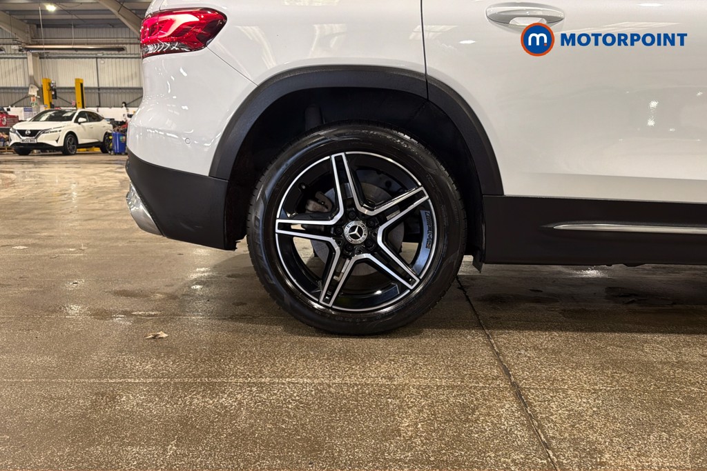 Mercedes-Benz GLB Amg Line Automatic Petrol SUV - Stock Number (1632522) - 49th supplementary image