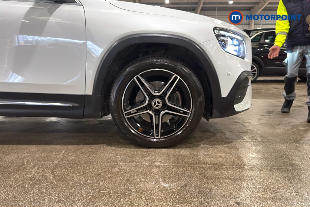 Mercedes-Benz GLB Amg Line Automatic Petrol SUV - Stock Number (1632522) - 50th supplementary image