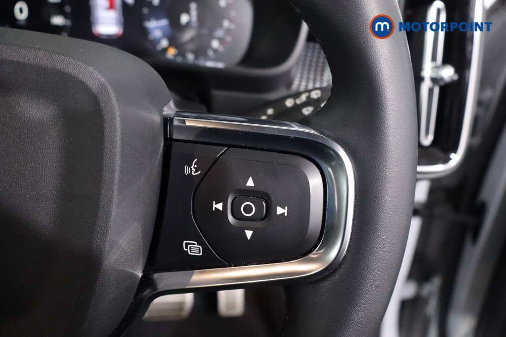 Volvo Xc40 R Design Automatic Petrol SUV - Stock Number (1632523) - 8th supplementary image