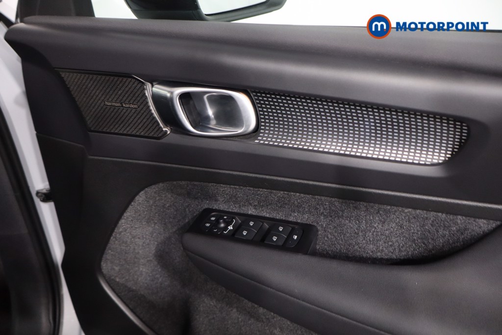 Volvo Xc40 R Design Automatic Petrol SUV - Stock Number (1632523) - 25th supplementary image