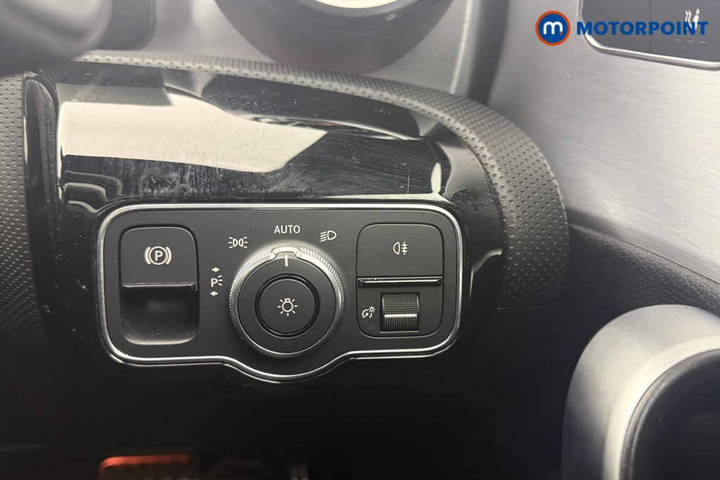 Mercedes-Benz CLA Amg Line Automatic Petrol Coupe - Stock Number (1632638) - 12th supplementary image