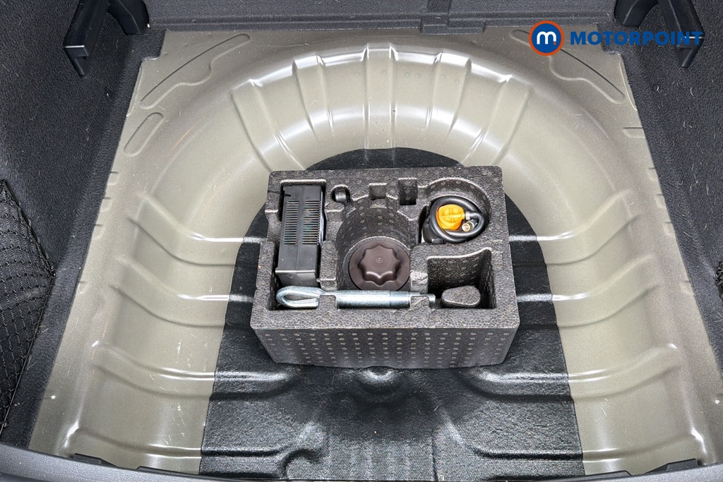 Mg Motor Uk ZS Exclusive Manual Petrol SUV - Stock Number (1632732) - 33rd supplementary image