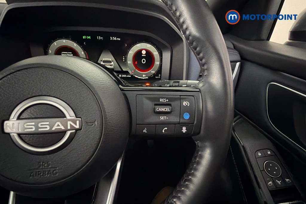 Nissan Qashqai Tekna Manual Petrol SUV - Stock Number (1632951) - 4th supplementary image