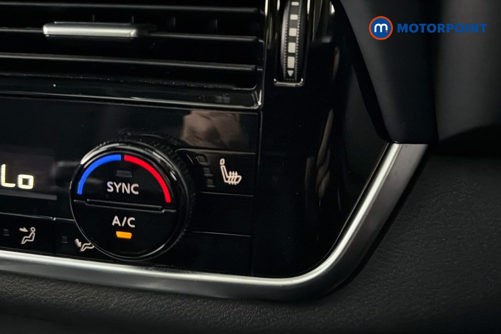 Nissan Qashqai Tekna Manual Petrol SUV - Stock Number (1632951) - 13th supplementary image