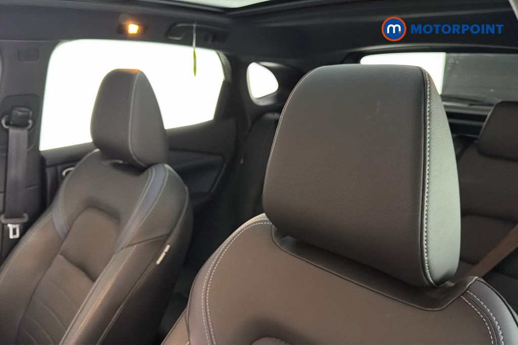 Nissan Qashqai Tekna Manual Petrol SUV - Stock Number (1632951) - 23rd supplementary image