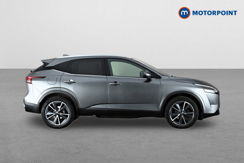 Nissan Qashqai Tekna Manual Petrol SUV - Stock Number (1632951) - Drivers side