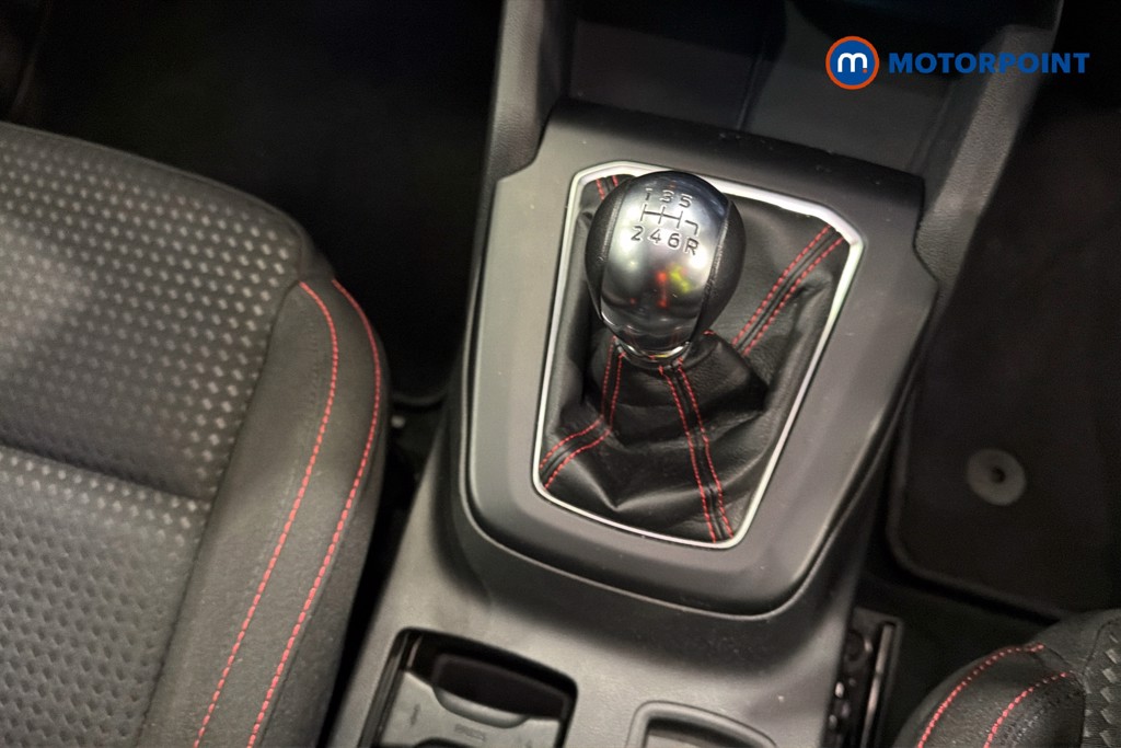 Ford Focus St-Line Manual Petrol Hatchback - Stock Number (1633019) - 15th supplementary image