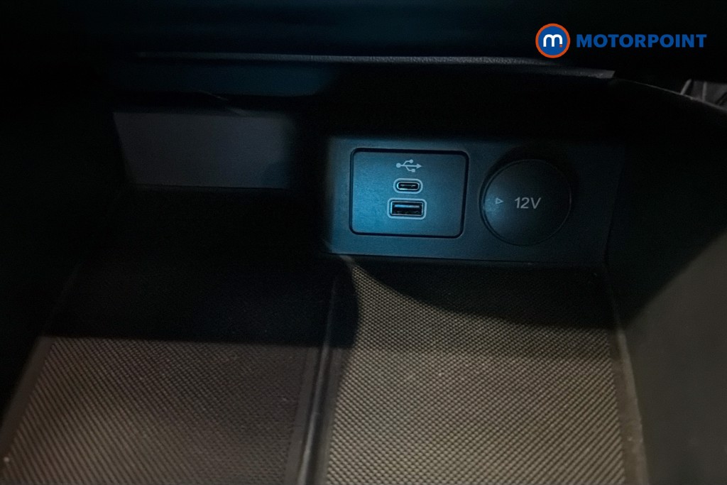 Ford Focus St-Line Manual Petrol Hatchback - Stock Number (1633019) - 17th supplementary image