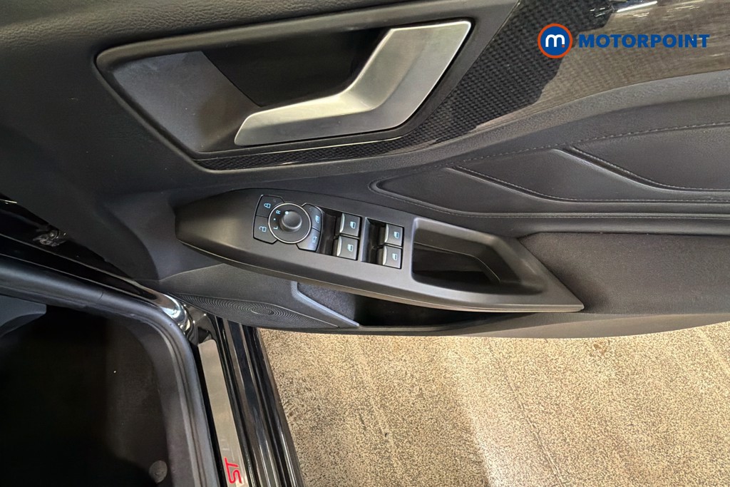 Ford Focus St-Line Manual Petrol Hatchback - Stock Number (1633019) - 20th supplementary image