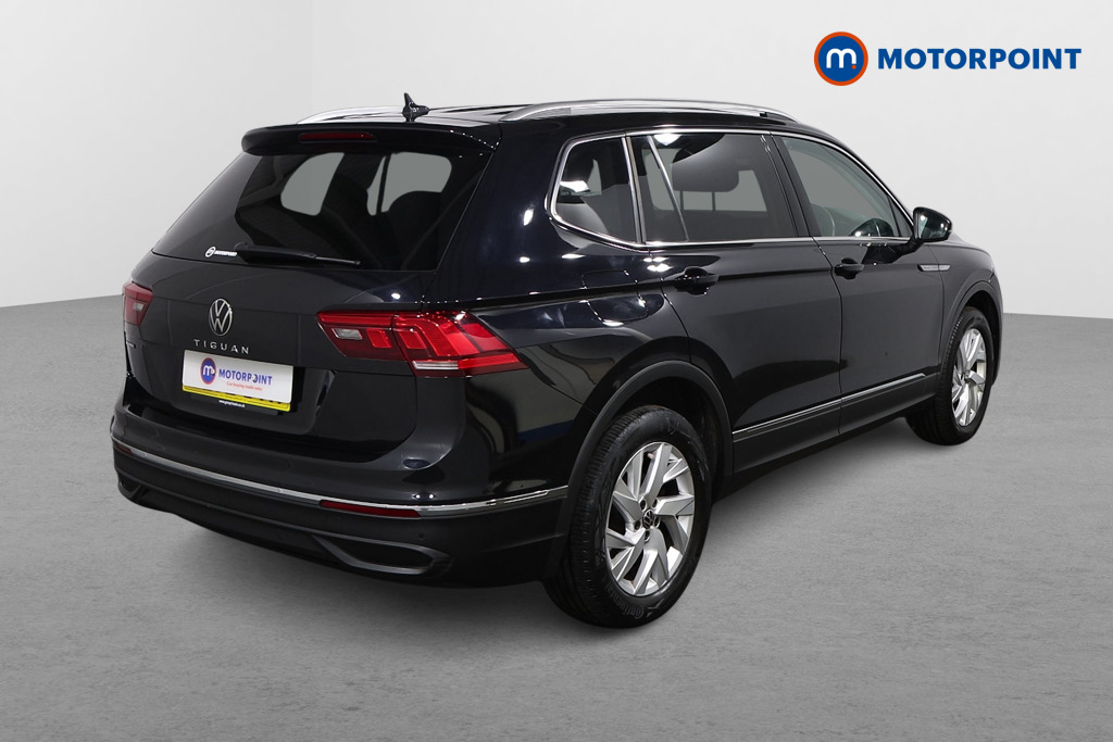 Volkswagen Tiguan Allspace Life Automatic Petrol SUV - Stock Number (1613050) - Drivers side rear corner