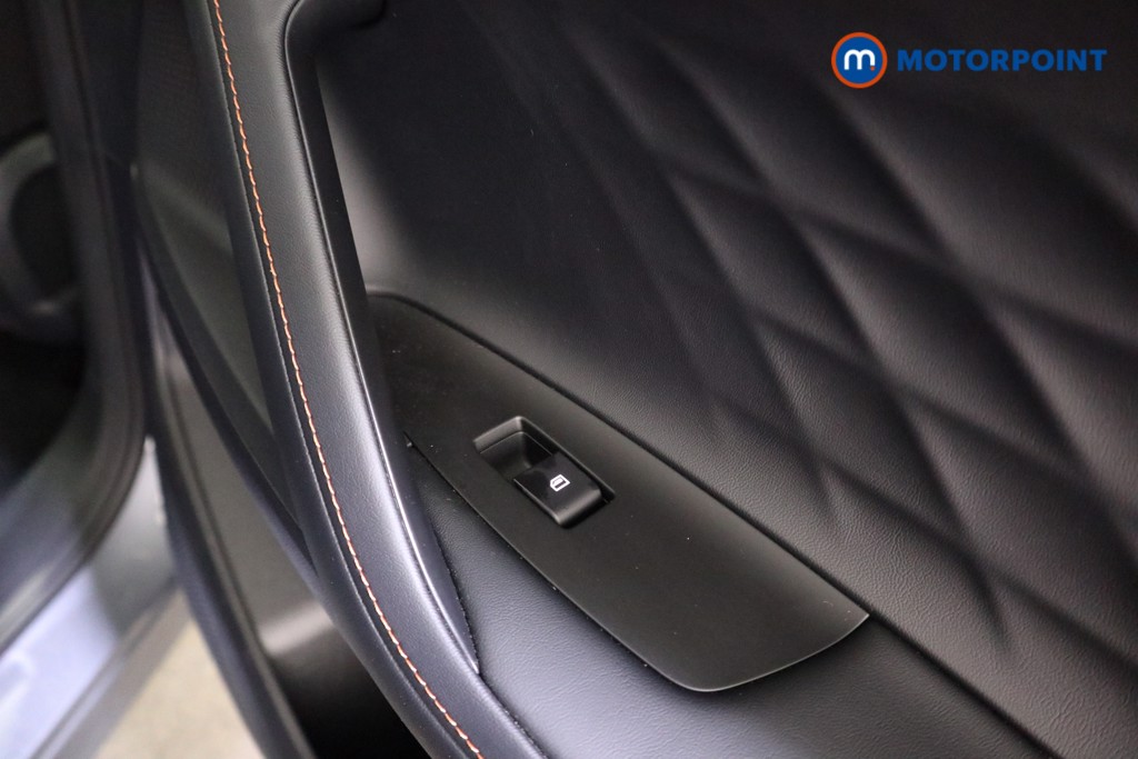 Mg Motor Uk HS SE Automatic Petrol-Electric Hybrid SUV - Stock Number (1622997) - 29th supplementary image