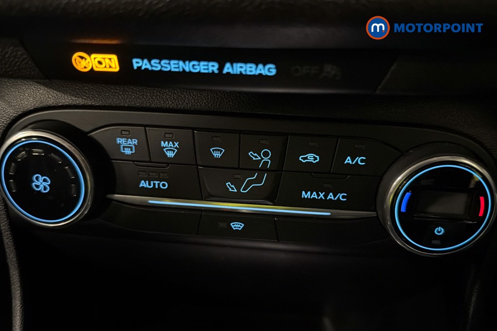 Ford Fiesta Titanium Manual Petrol Hatchback - Stock Number (1624175) - 12th supplementary image