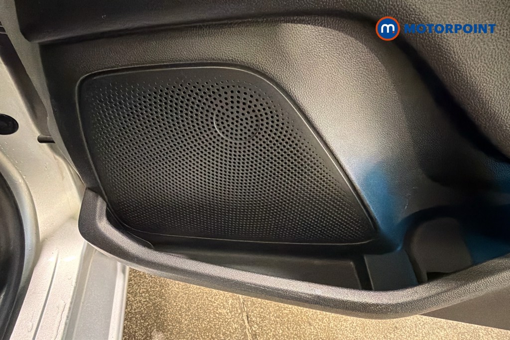 Ford Fiesta Titanium Manual Petrol Hatchback - Stock Number (1624175) - 21st supplementary image