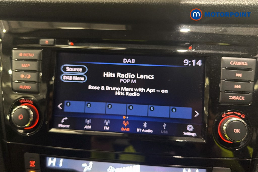 Nissan Qashqai N-Motion Manual Diesel SUV - Stock Number (1624650) - 9th supplementary image