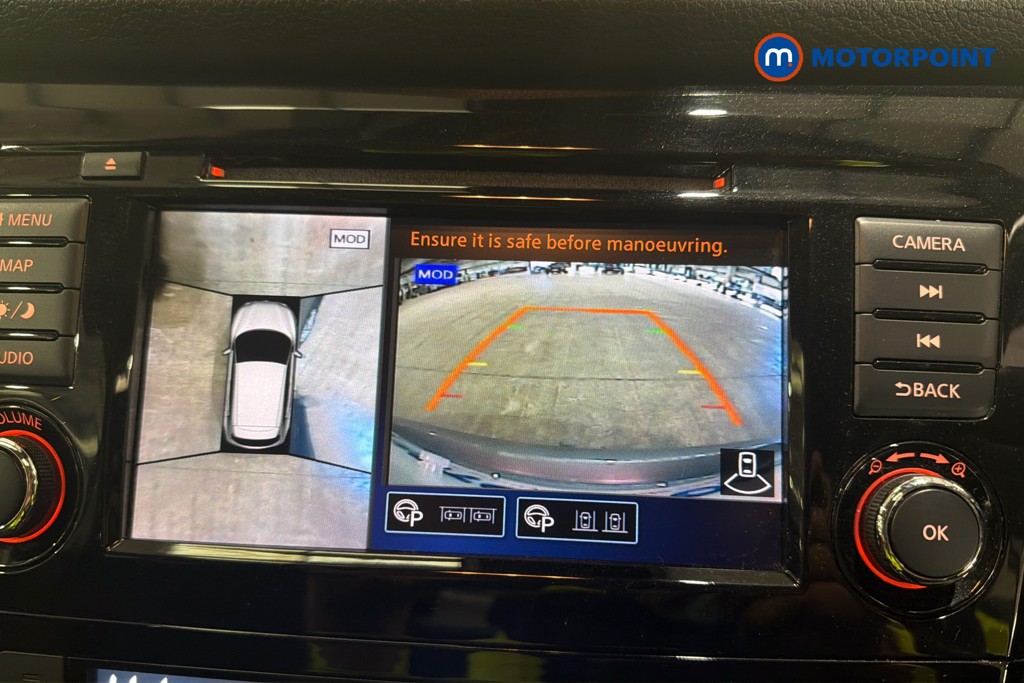 Nissan Qashqai N-Motion Manual Diesel SUV - Stock Number (1624650) - 13th supplementary image