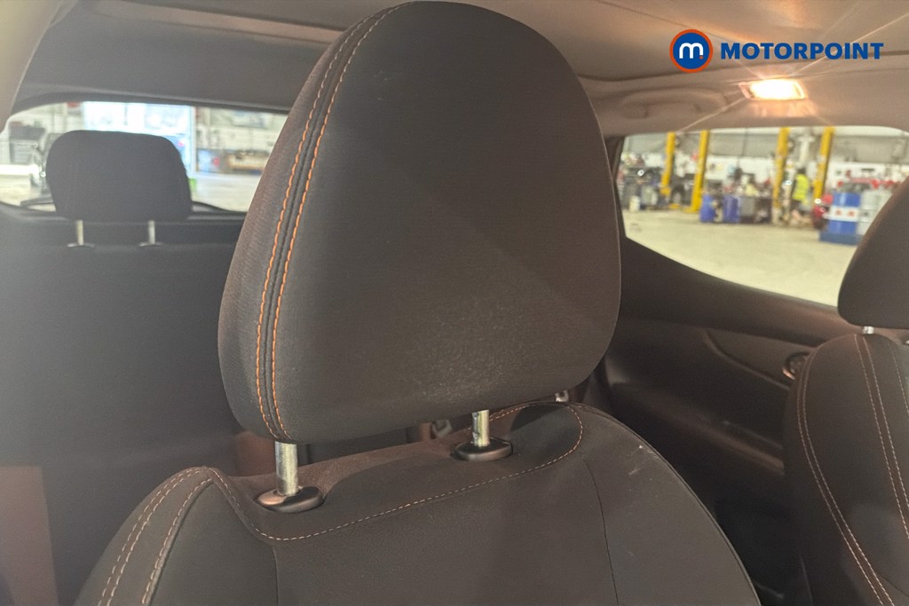 Nissan Qashqai N-Motion Manual Diesel SUV - Stock Number (1624650) - 23rd supplementary image