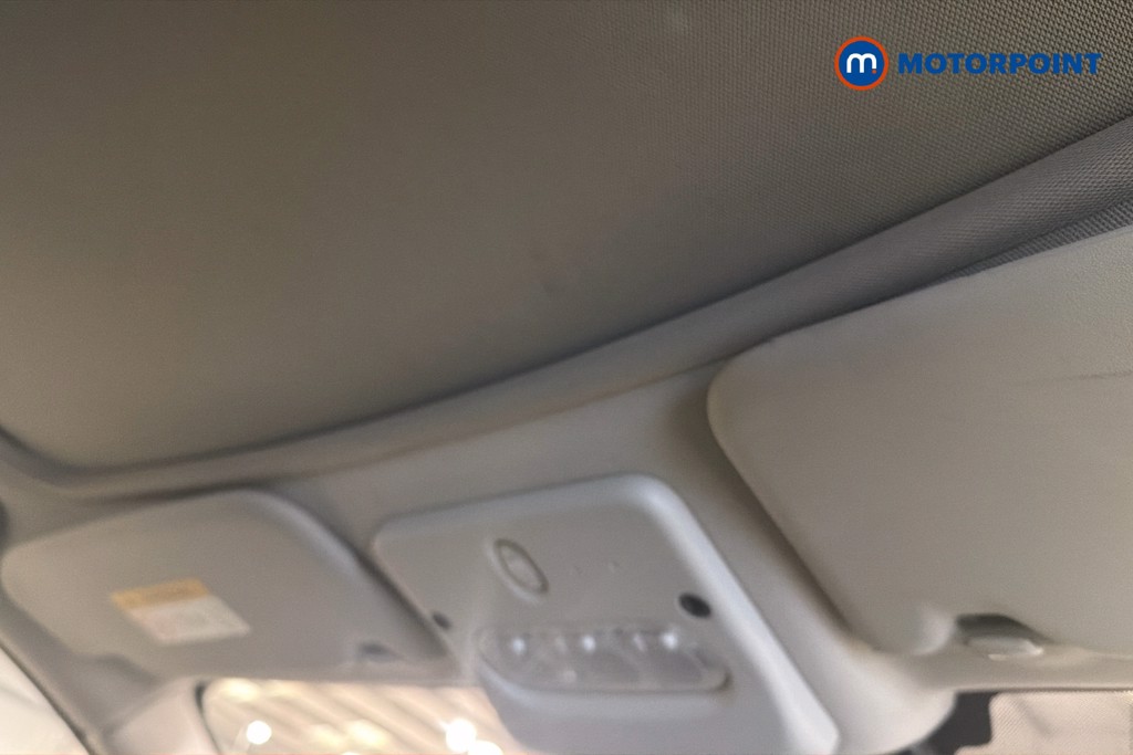 Nissan Qashqai N-Motion Manual Diesel SUV - Stock Number (1624650) - 32nd supplementary image