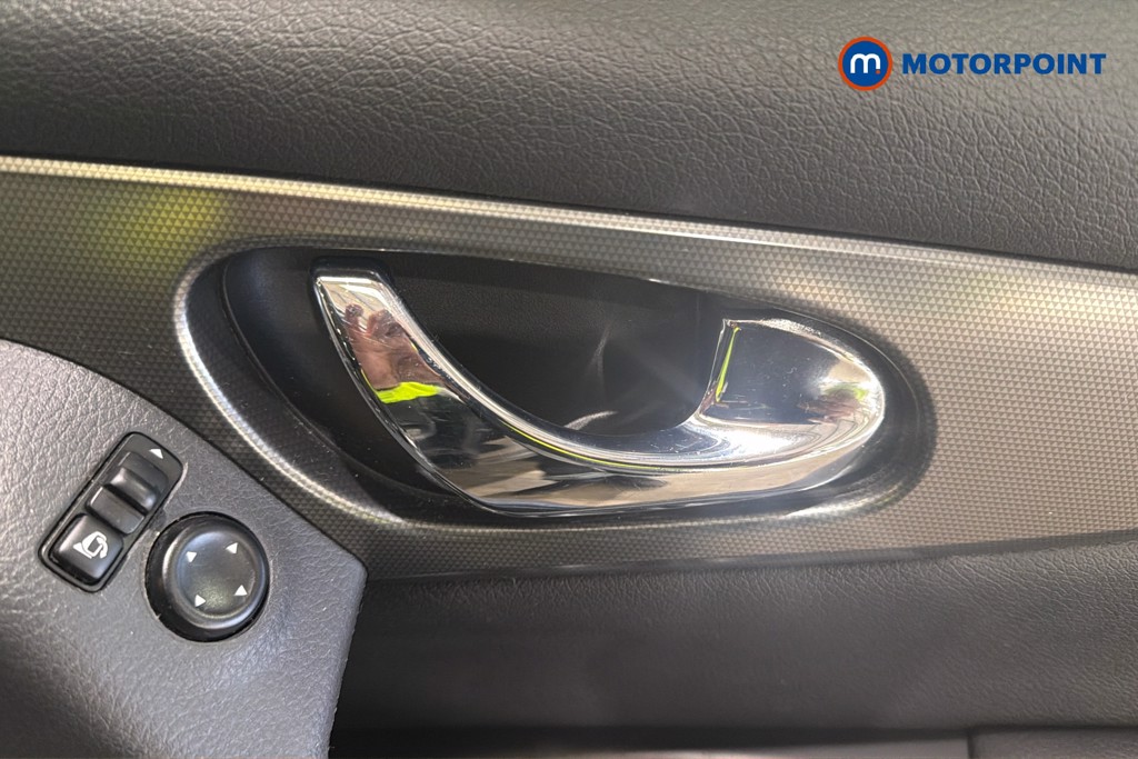 Nissan Qashqai N-Motion Manual Diesel SUV - Stock Number (1624650) - 42nd supplementary image