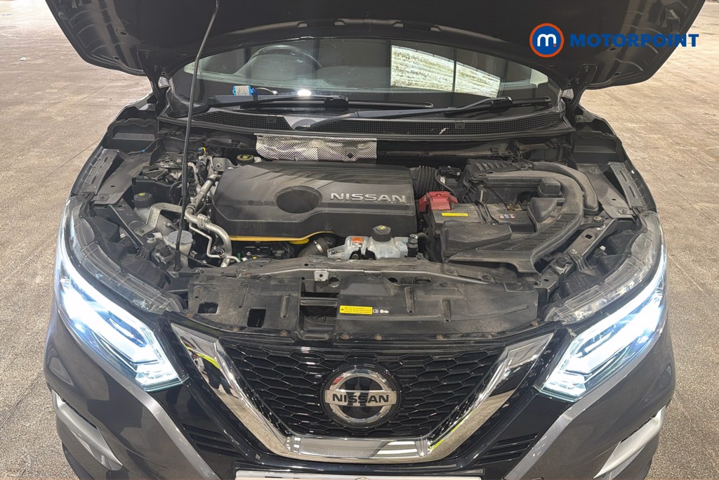 Nissan Qashqai N-Motion Manual Diesel SUV - Stock Number (1624650) - 51st supplementary image