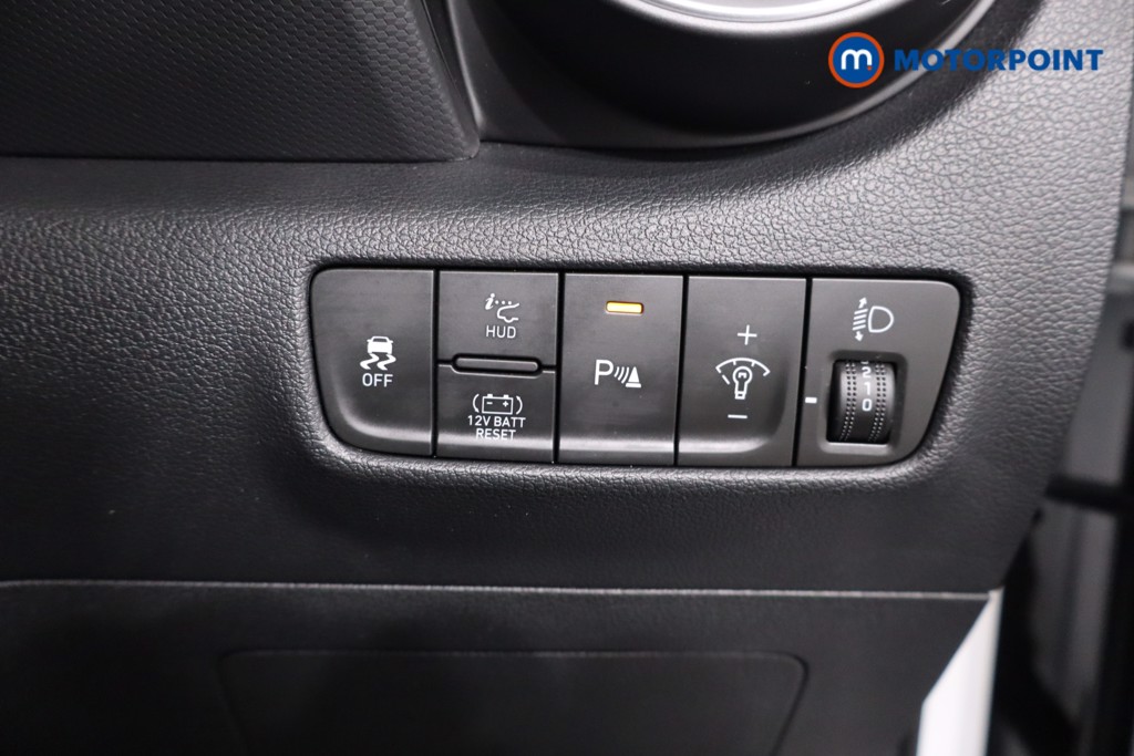 Hyundai Kona Ultimate Automatic Petrol-Electric Hybrid SUV - Stock Number (1627973) - 17th supplementary image
