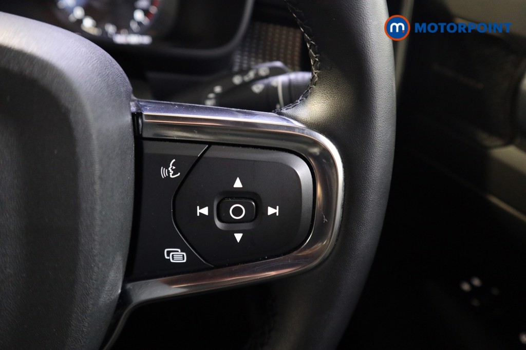 Volvo Xc40 R Design Automatic Petrol SUV - Stock Number (1628905) - 4th supplementary image