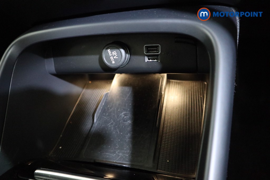 Volvo Xc40 R Design Automatic Petrol SUV - Stock Number (1628905) - 9th supplementary image