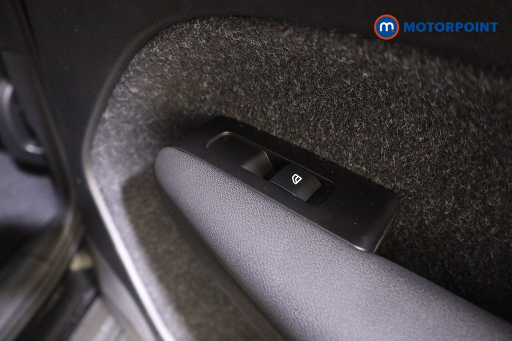 Volvo Xc40 R Design Automatic Petrol SUV - Stock Number (1628905) - 23rd supplementary image