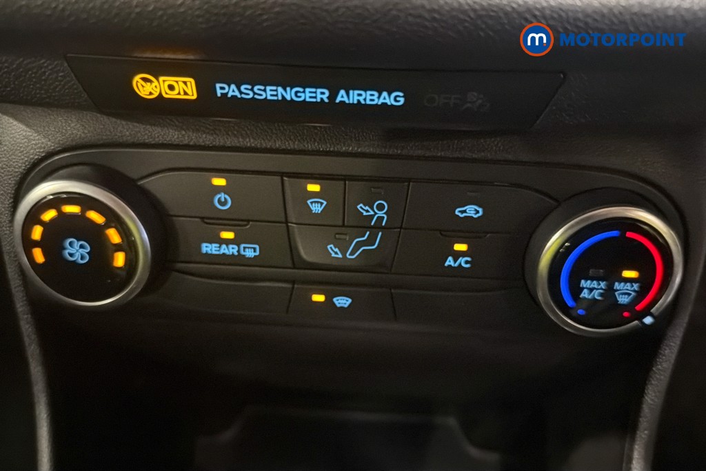 Ford Fiesta Zetec Manual Petrol Hatchback - Stock Number (1629933) - 12th supplementary image